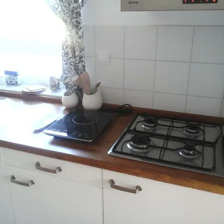 아파트 Maestral 반졸레